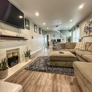 Modern Luxe 3br 1ba With Bar 7 , Columbus United States